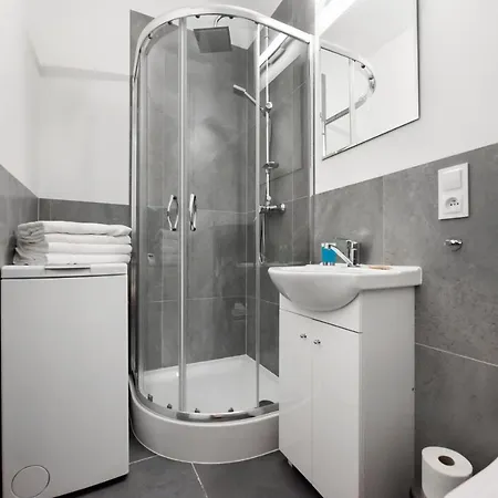 Wola Comfort #2 By Bookinghost Varsóvia