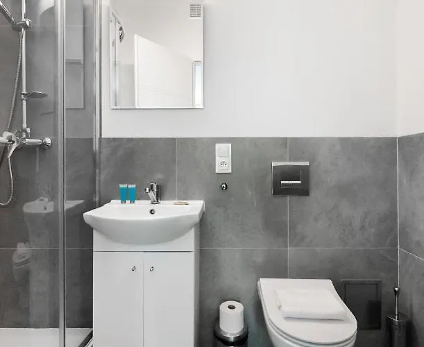 Wola Comfort #2 By Bookinghost